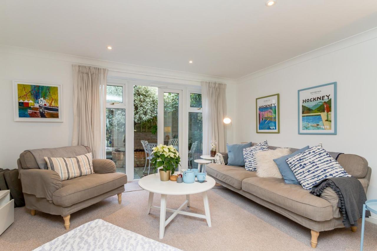 Modern Mews House With Free Parking Space, And Patio By Huluki Sussex Stays Hove Exterior foto
